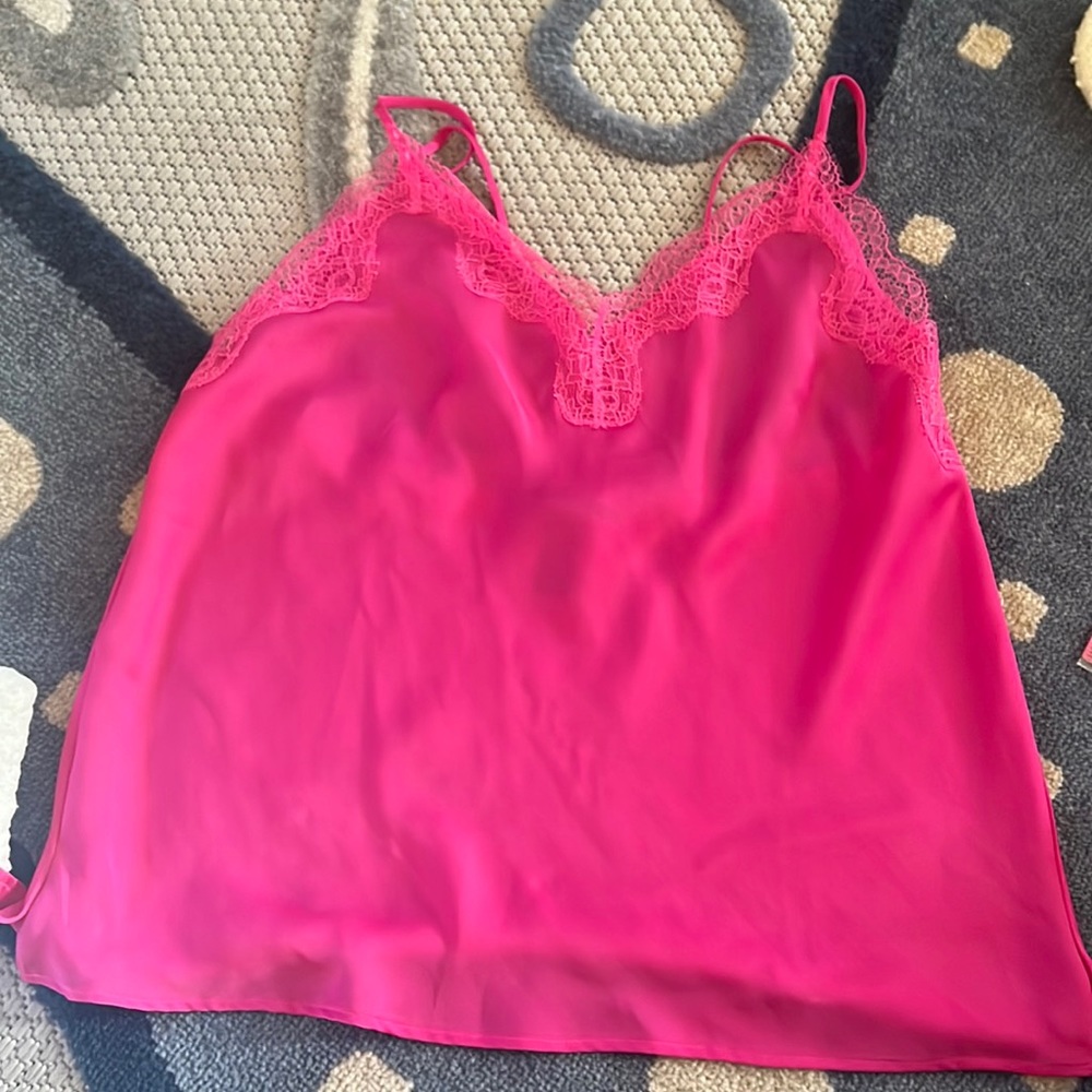 Victoria’s Secret lace camisole in bright pink, size m
